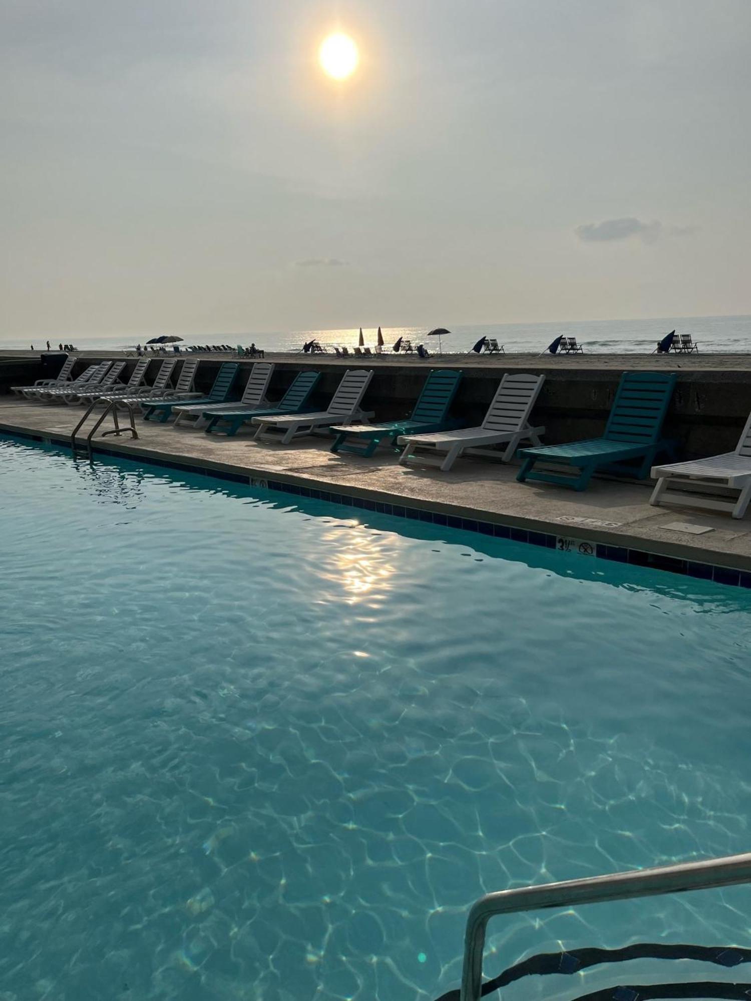 Kingfisher Inn Garden City Екстериор снимка