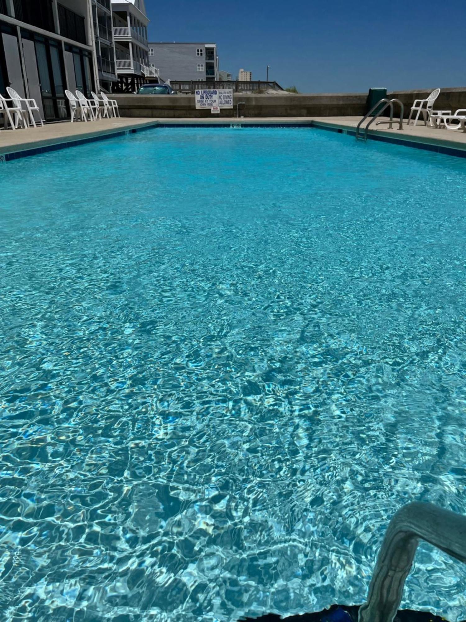 Kingfisher Inn Garden City Екстериор снимка