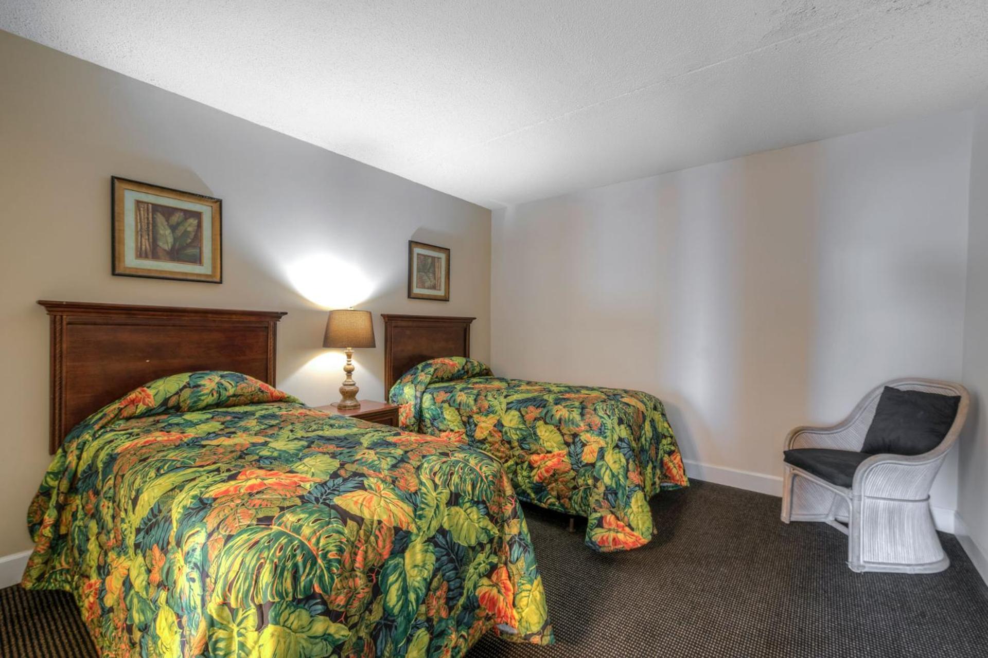 Kingfisher Inn Garden City Екстериор снимка