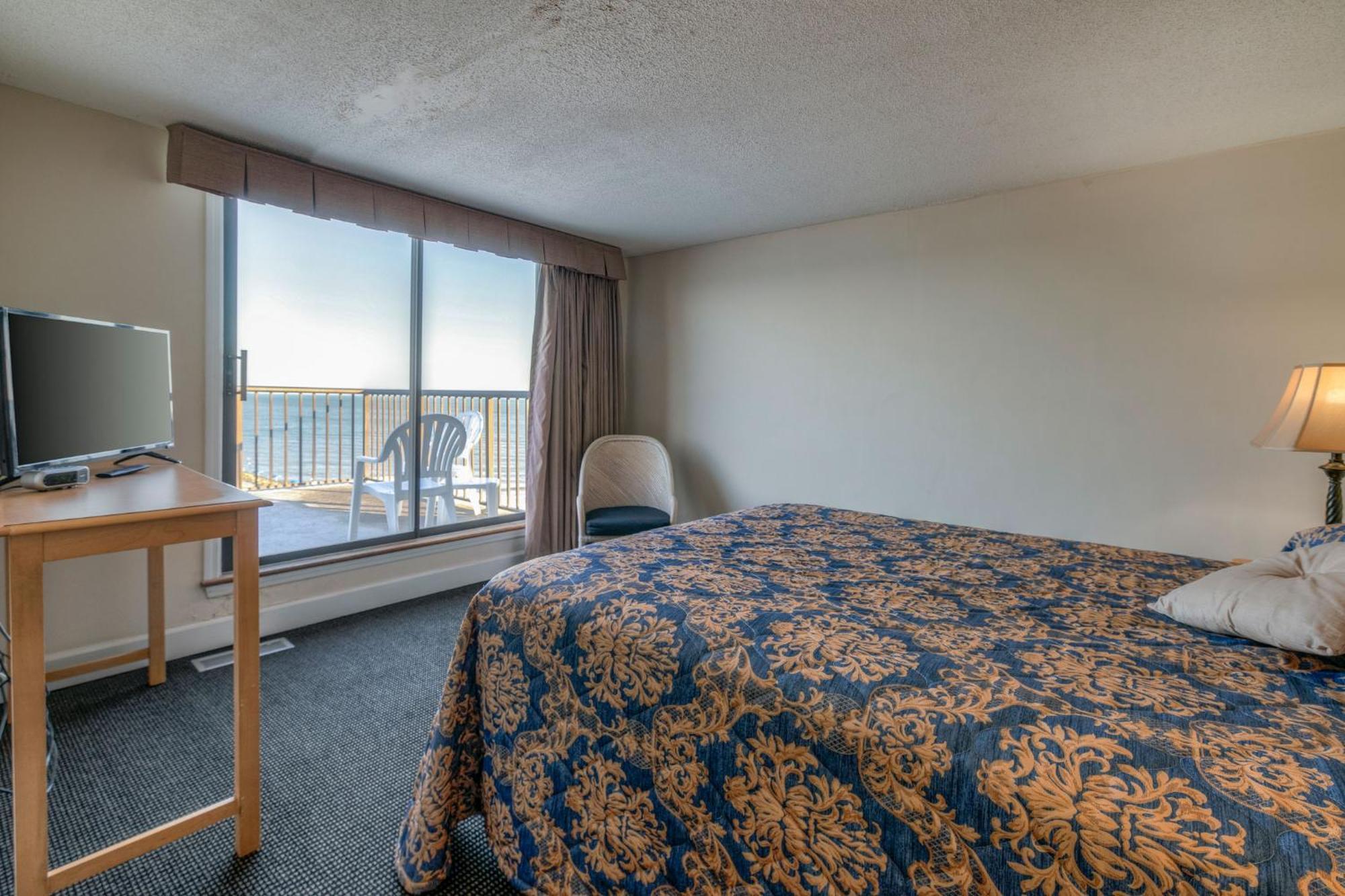 Kingfisher Inn Garden City Екстериор снимка