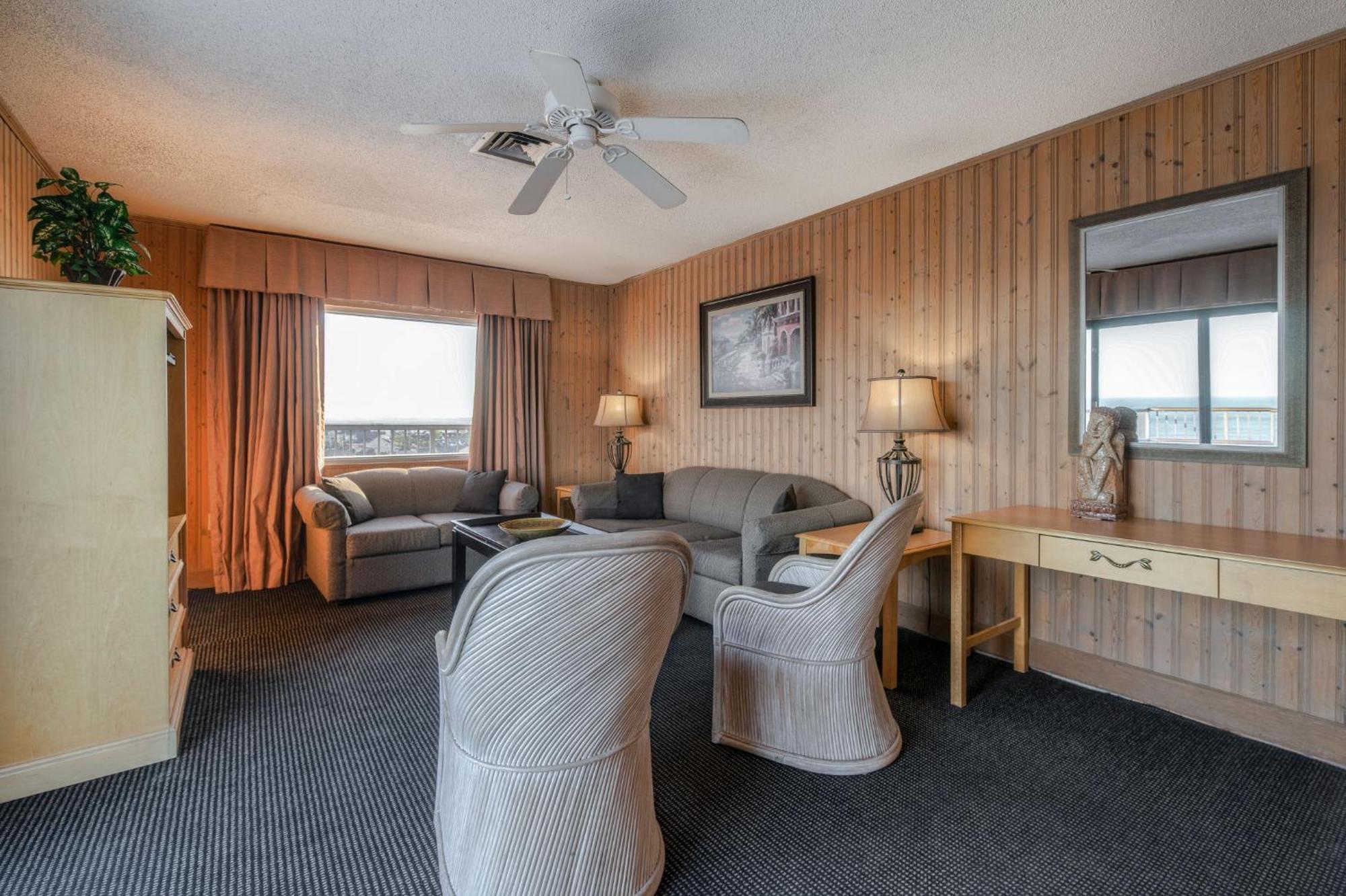 Kingfisher Inn Garden City Екстериор снимка